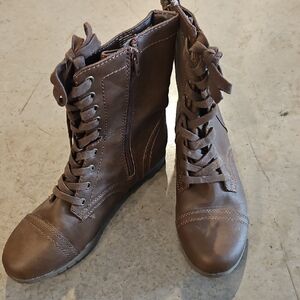 Time And Tru Brown Lace-Up Ankle Boots